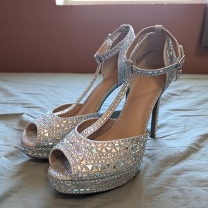 Thalia Sodi Chance T-Strap Rhinestone Heels W8 Silver/Grey